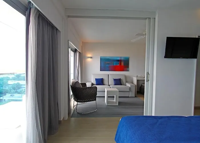 Bg Tonga Tower فندق كان بيكافورت